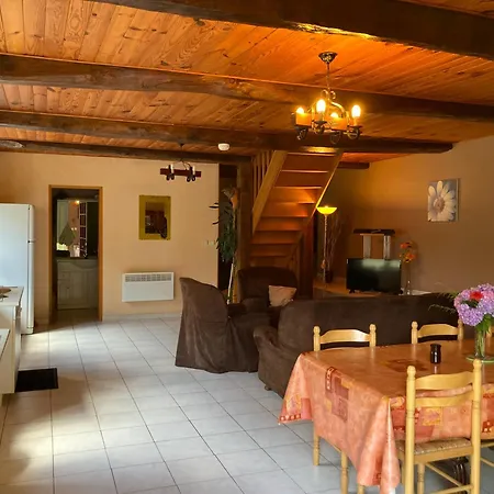 Les Trois Monts Vakantiehuis Sere-Lanso
