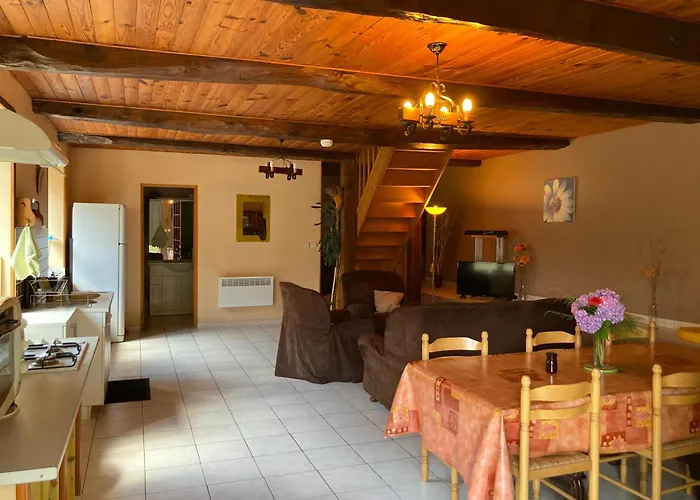 Les Trois Monts Prázdninový dům Sere-Lanso